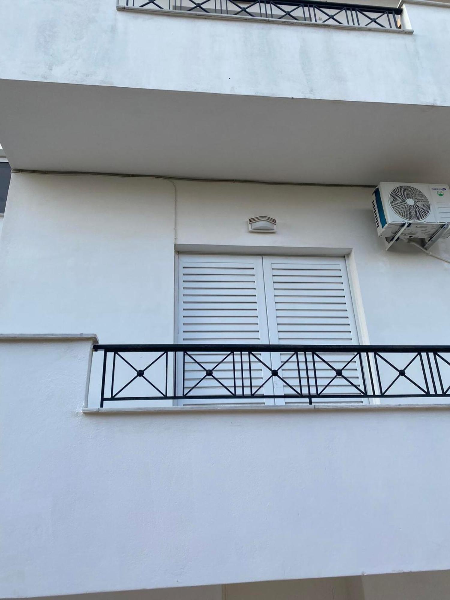 Nav Apart, Salamina Paloukia Esterno foto