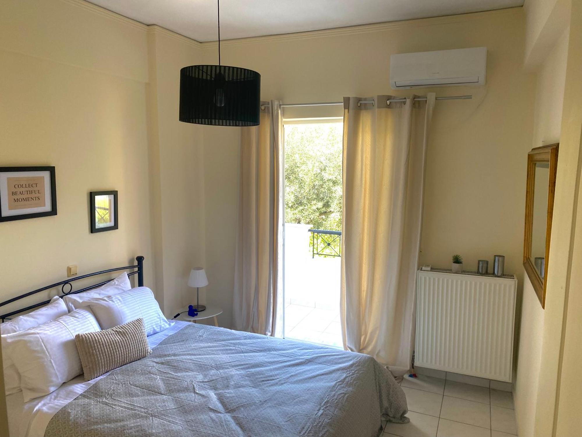 Nav Apart, Salamina Paloukia Esterno foto